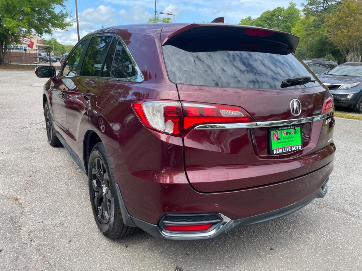 2017 BURG ACURA RDX BASE (5J8TB4H3XHL) with an 3.5L engine, Automatic transmission, located at 5103 Dorchester Rd., Charleston, SC, 29418-5607, (843) 767-1122, 36.245171, -115.228050 - Clean Interior with Leather, Sunroof, Backup Camera, CD/AUX/Sat, Hands-free Phone, Power Everything (windows, locks, seats, mirrors), Heated/Memory Seating, Power Liftgate, Push Button Start, Keyless Entry, Alloy Wheels. 105k miles Located at New Life Auto Sales! 2023 WINNER for Post & Courier's Ch - Photo#4